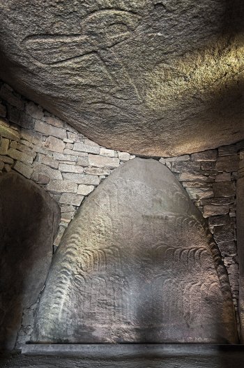 Det intre av dolmen La Table des Marchand